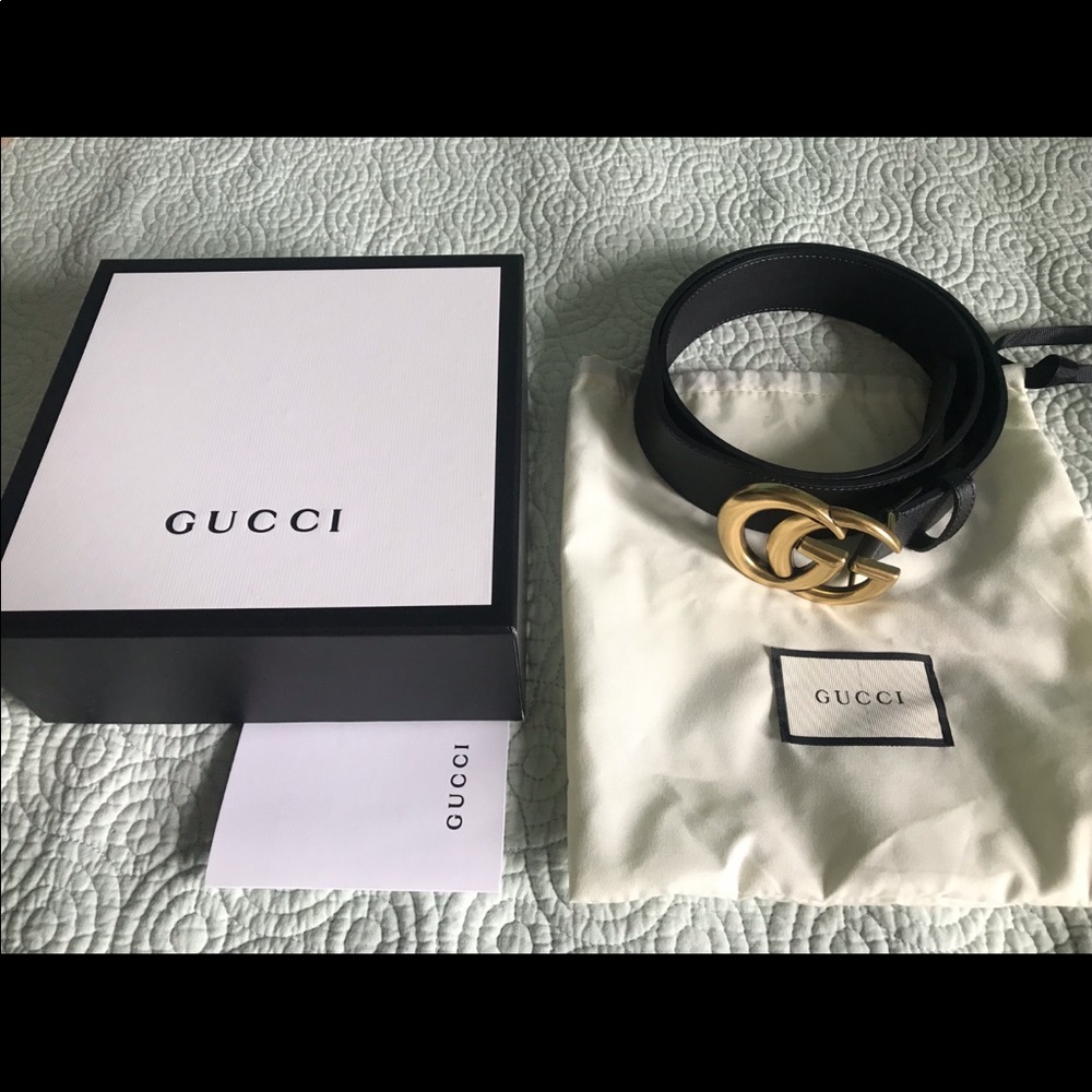 GG gold and black belt